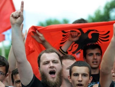 Τα Σκόπια οδεύουν προς... διχοτόμηση: Ο Γ. Ιβανόφ πραξικοπηματικά δεν αναγνώρισε την αλβανική γλώσσα
